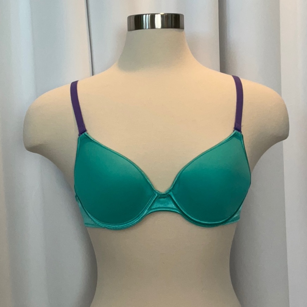 Wonderbra Turquoise T-Shirt Bra Purple Straps Size 36A